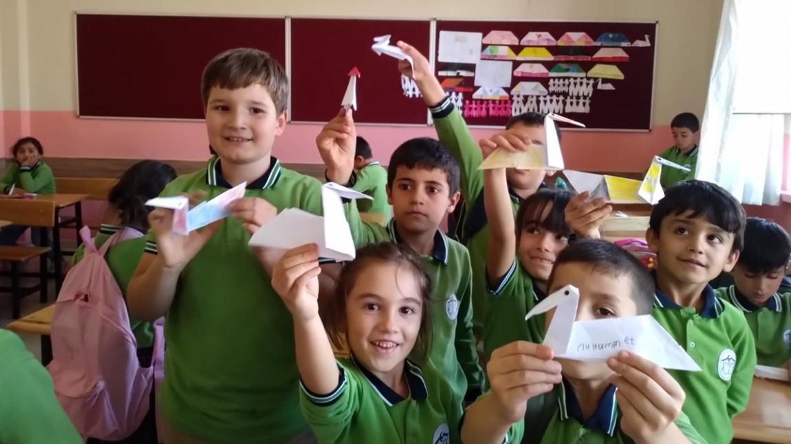 Okulumuz 2/C Sınıfı Öğrencileri Origami Etkinlikleri İle Çooook Eğlendi :)