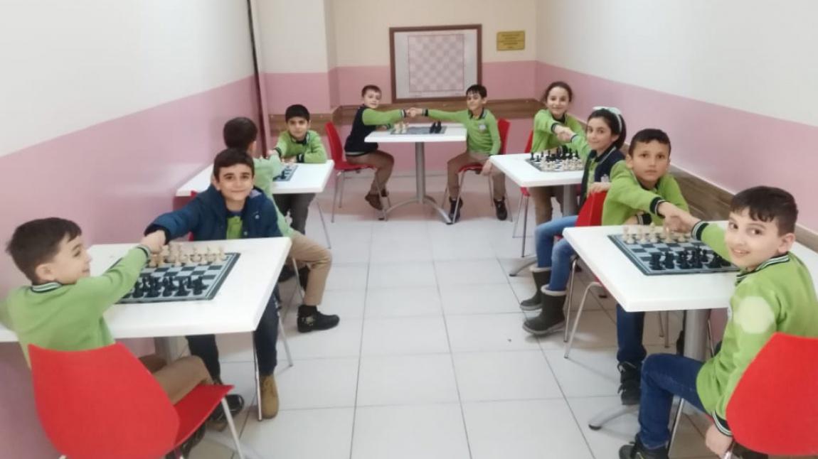 Satranç Turnuvası 3.Sınıfların 2.Tur Maçları Kıyasıya Mücadelelere Sahne Oldu