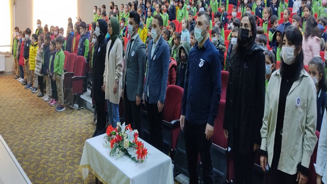 Okulumuzda 10 Kasım Atatürk'ü Anma Programı Gerçekleştirildi