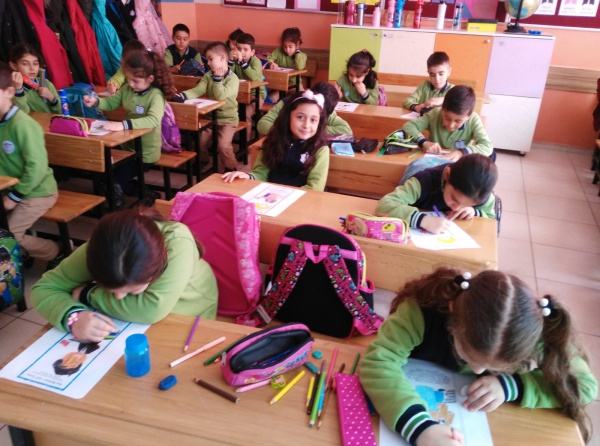 Okulumuz 2-A Sınıfı Öğrencileri 12 Mart İstiklal Marşı´nın Kabulü Kapsamında Etkinlik Yaptı